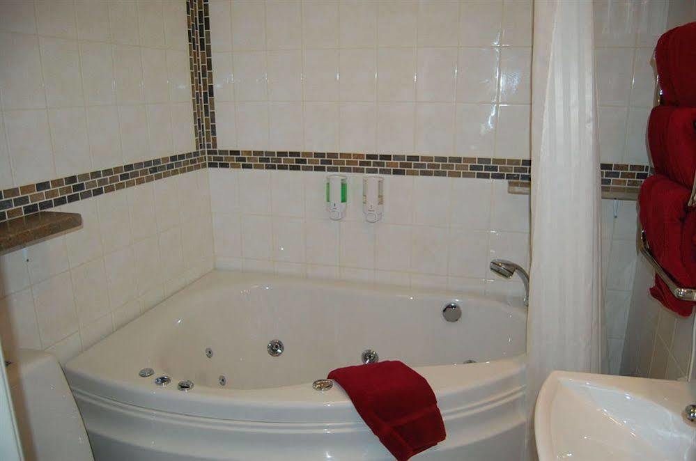 Hotell Lindgarden Visby Bagian luar foto