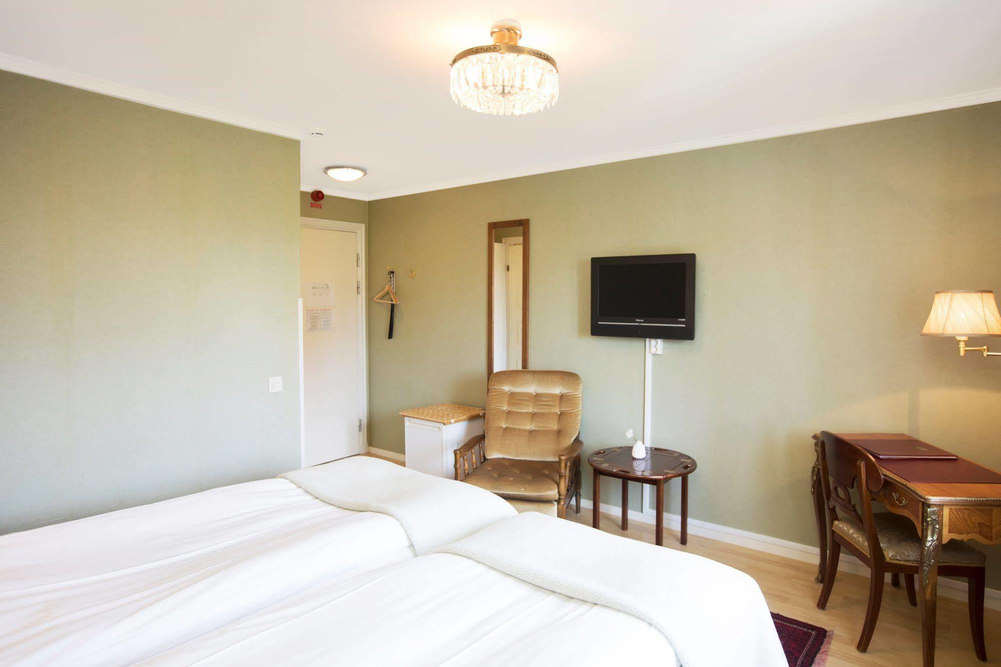 Hotell Lindgarden Visby Bagian luar foto